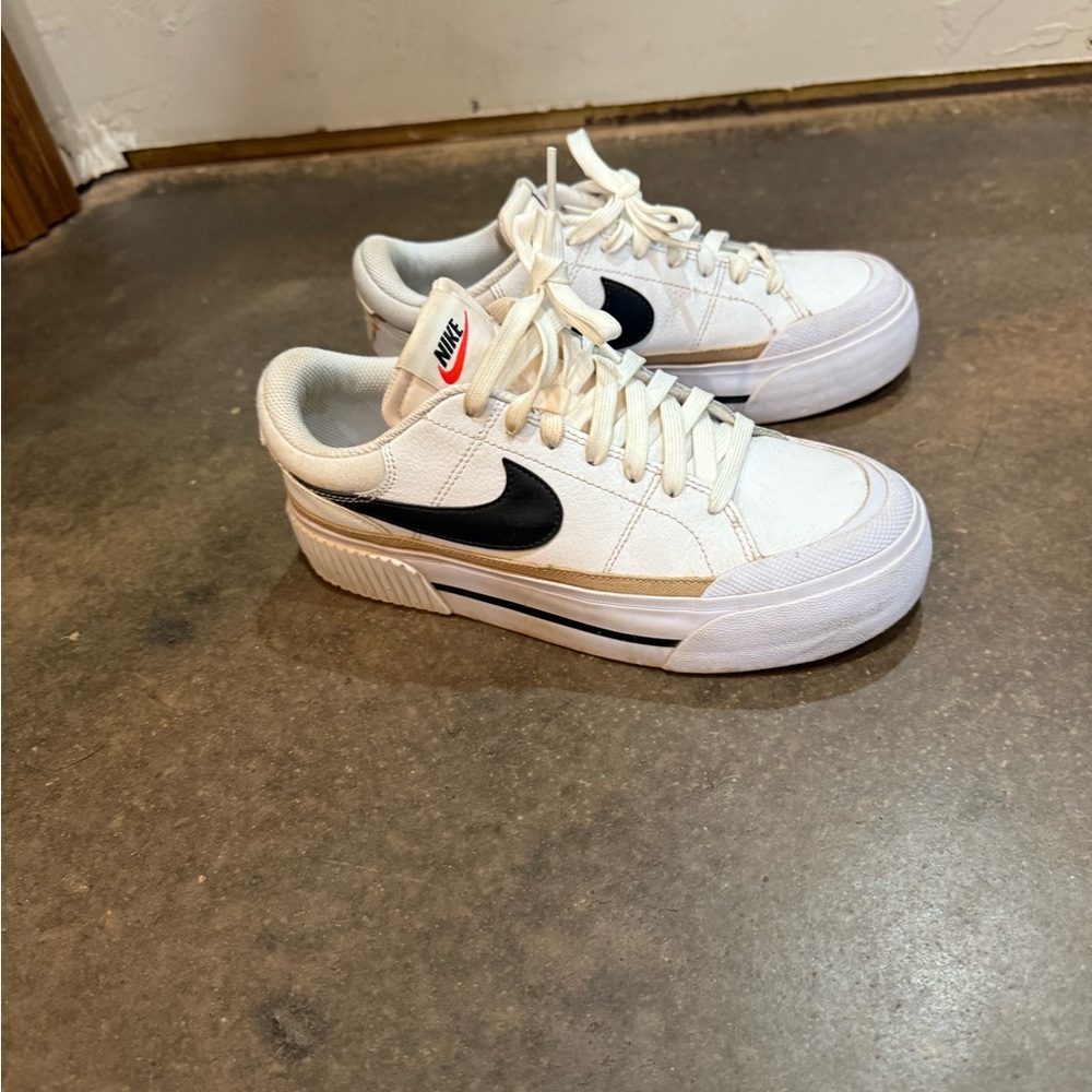 Nike White and Black Sneakers Court Platform